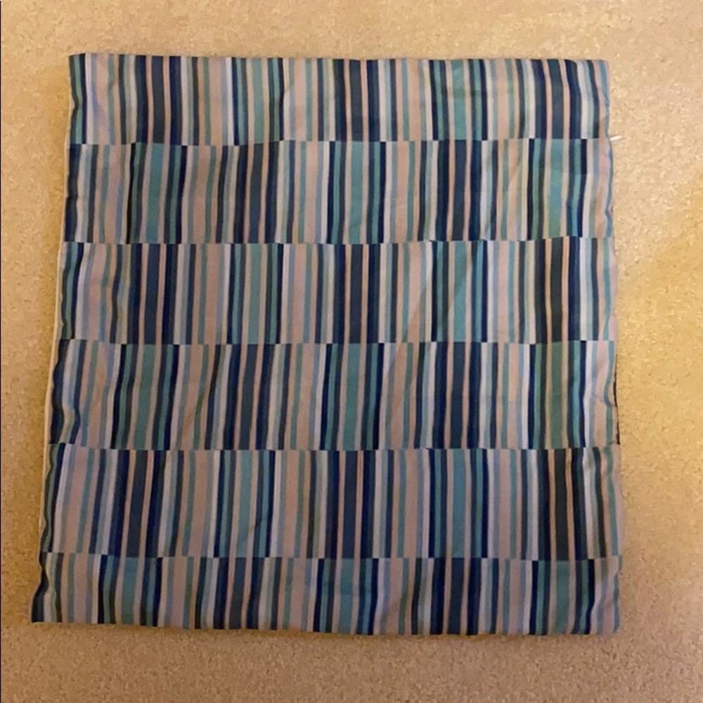 Blue striped pattern pillow case
